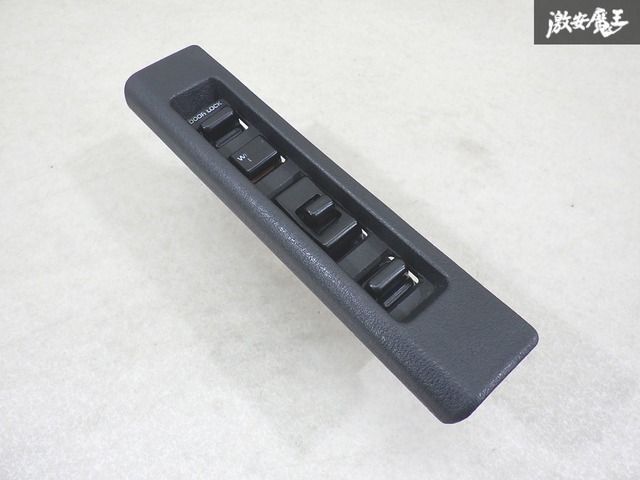 実働外し トヨタ AW 11 MR-2 MR 2 フロントドア アームレストベース パネル スイッチ付 74231-17030 黒系 内装 棚2-1-5-A