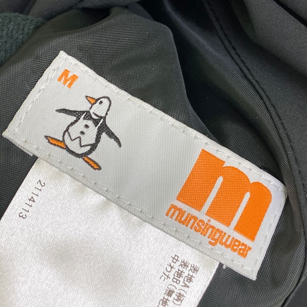 サイズ：M MUNSING WEAR マンシングウェア リバーシブル中綿ジップ