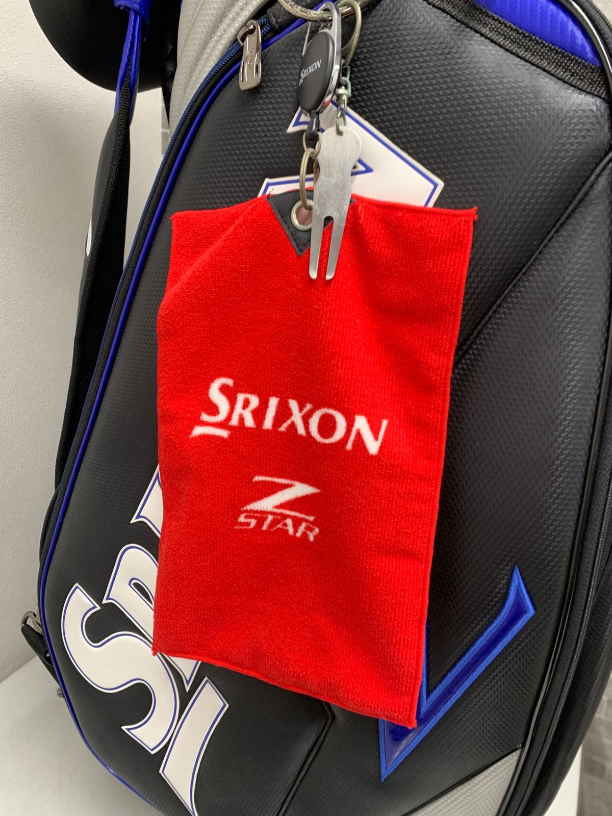 スリクソン キャディバッグ