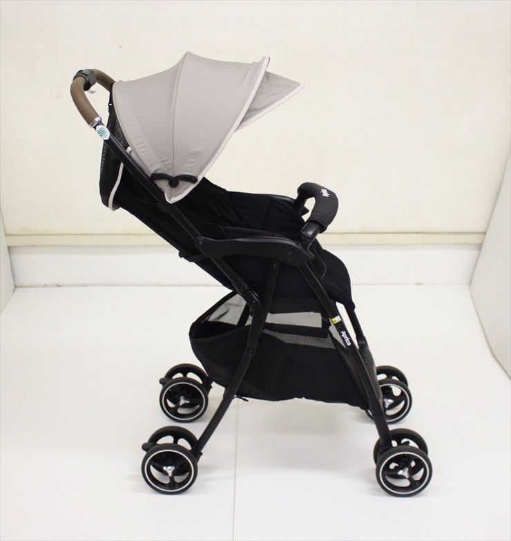 美品 マジカルエアークッション AD ベージュ 2157210 アップリカ 軽量B