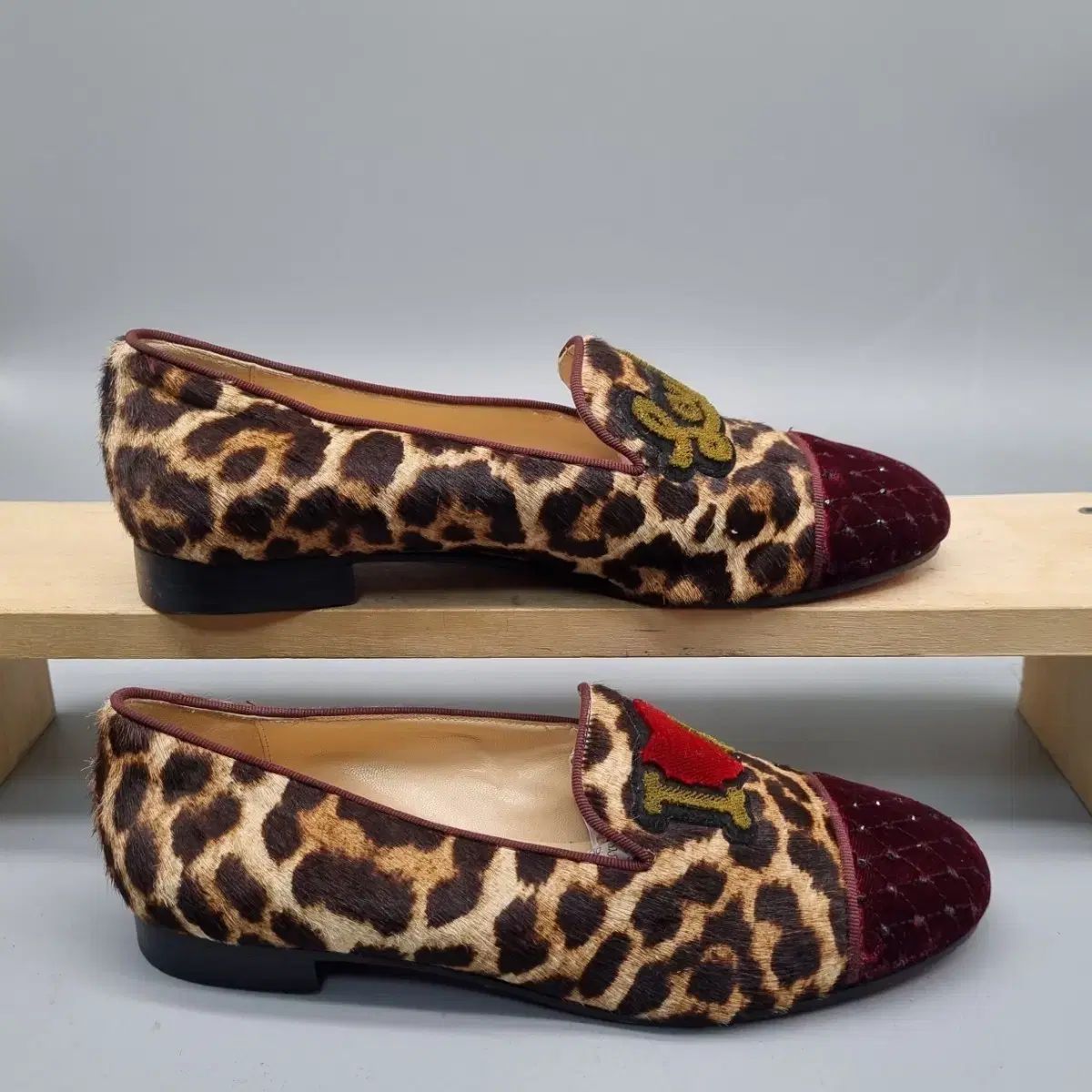 クリスチャンルブタン カーフレザー レディースローファー 230