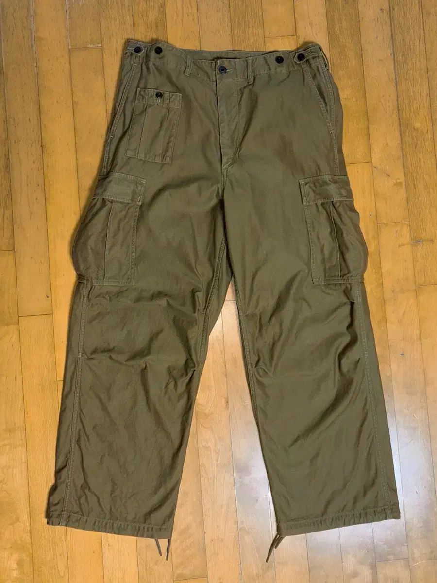 ナイジェルカーゴ アミ カーゴ カーキ