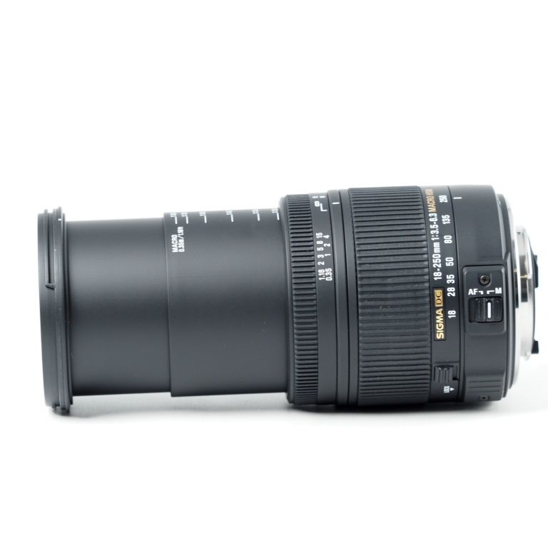SIGMA 18-250mm F3.5-6.3 DC MACRO HSM 高倍率ズームレンズ