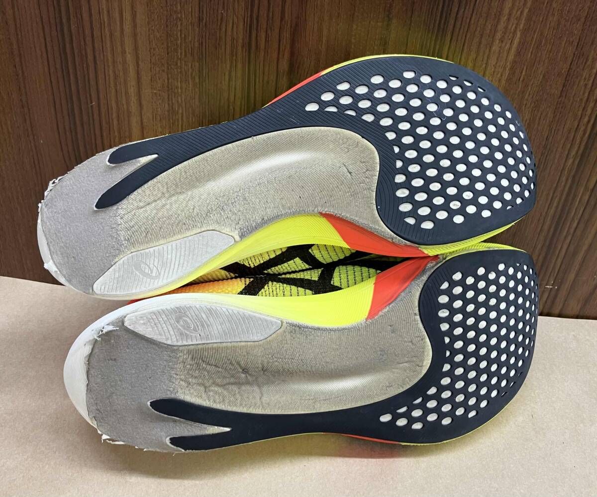 アシックス メタスピードエッジパリ