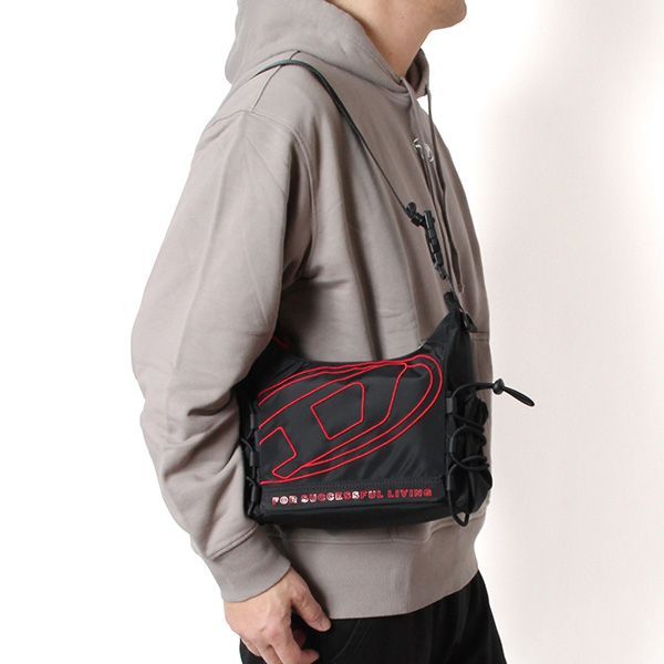 25 AWモデル ディーゼル DIESEL メンズ ワンショルダー ハンドバッグ TECH-D-HOBO-S-X ブラック X 10460 P 3914 T 8013| 2025-26 AW m-bag
