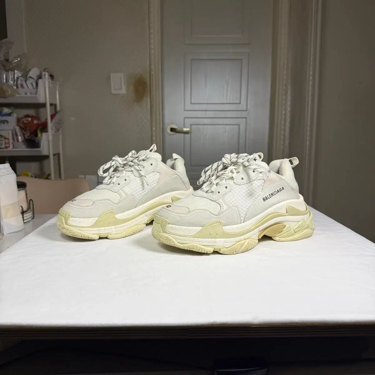 バレンシアガ トリプル S スニーカー 白 2019