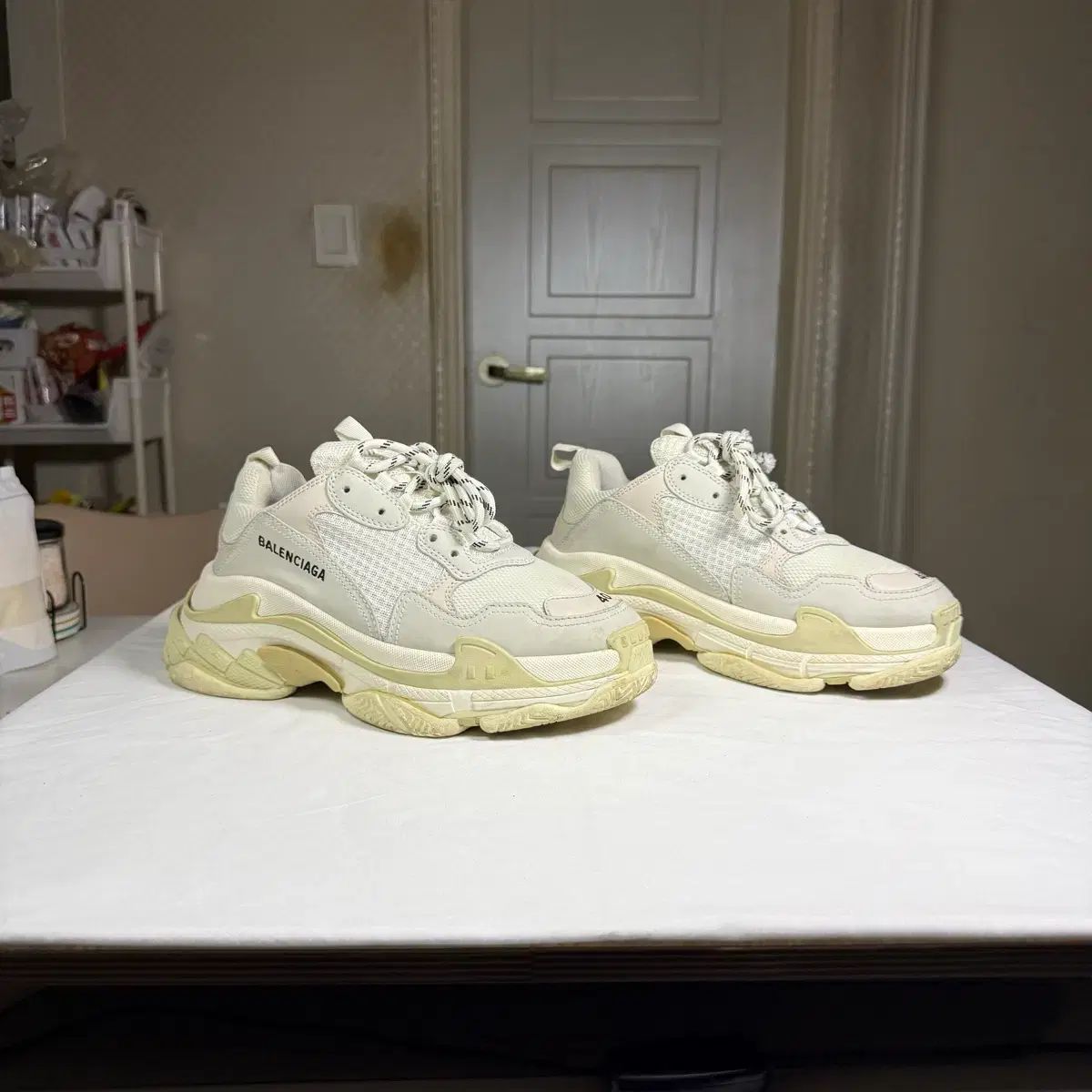 バレンシアガ トリプル S スニーカー 白 2019