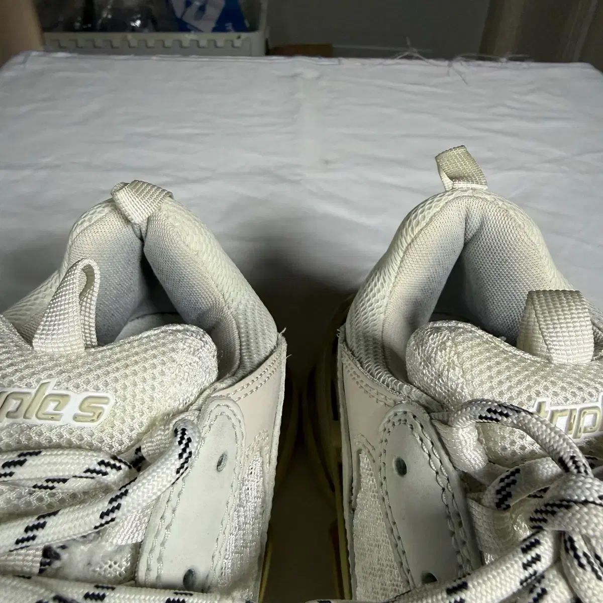 バレンシアガ トリプル