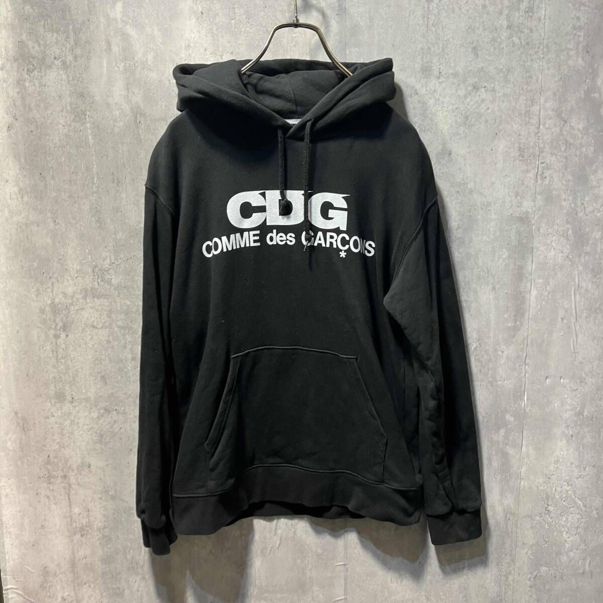 AD 2025 CDG COMME des GARCONS LOGO パーカー SZ-T 001 サイズL ブラック シーディージーコムデギャルソン