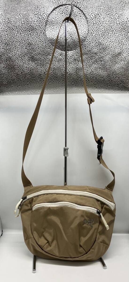 ARC TERYX アークテリクス ショルダーバッグ 25818-133007 mantis 2 マンティス2 waistpack ウエストパック エンブレム カーキ アウトドア