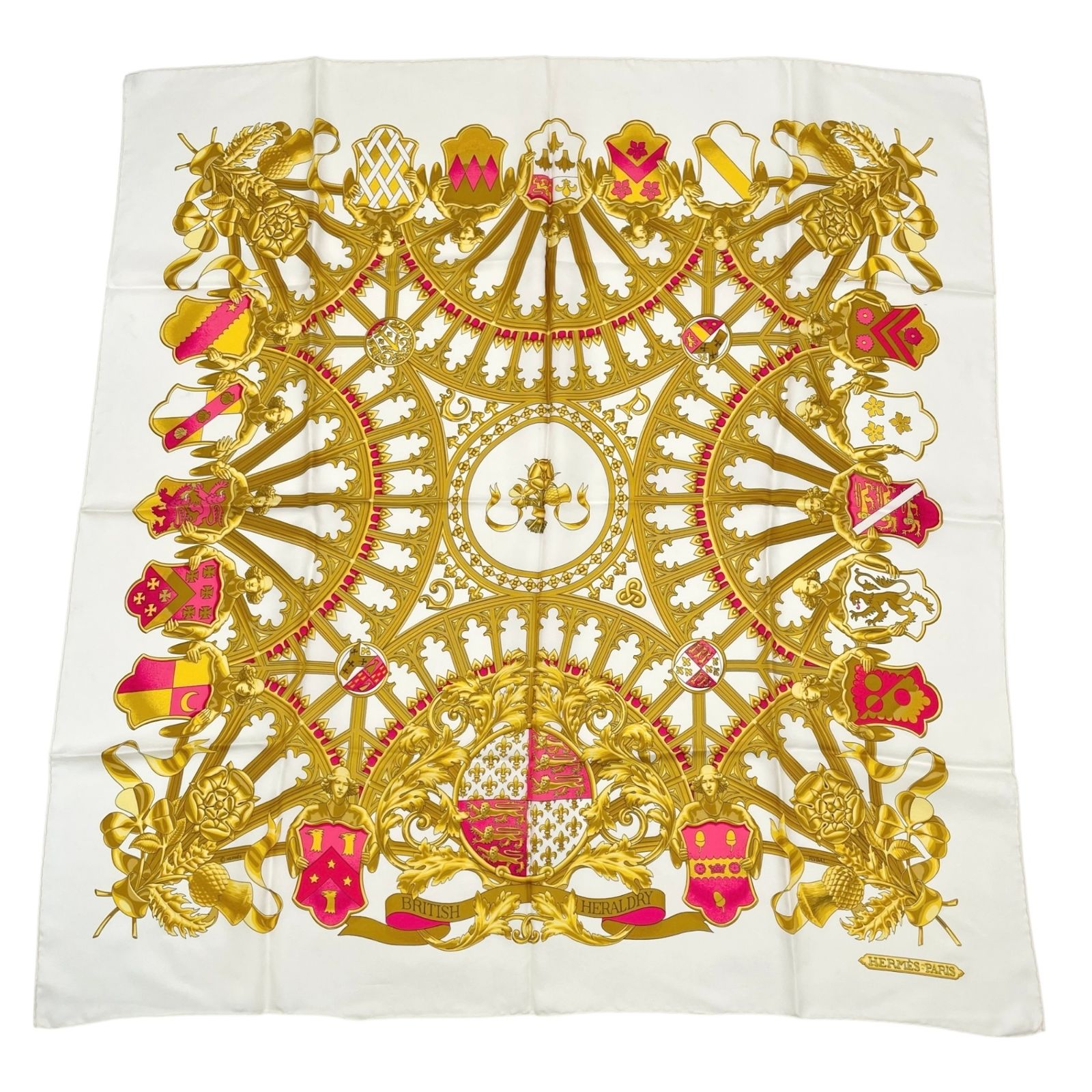 HERMES エルメス スカーフ カレ90 BRITISH HERALDRY 英国紋章 シルク ホワイト × ゴールド