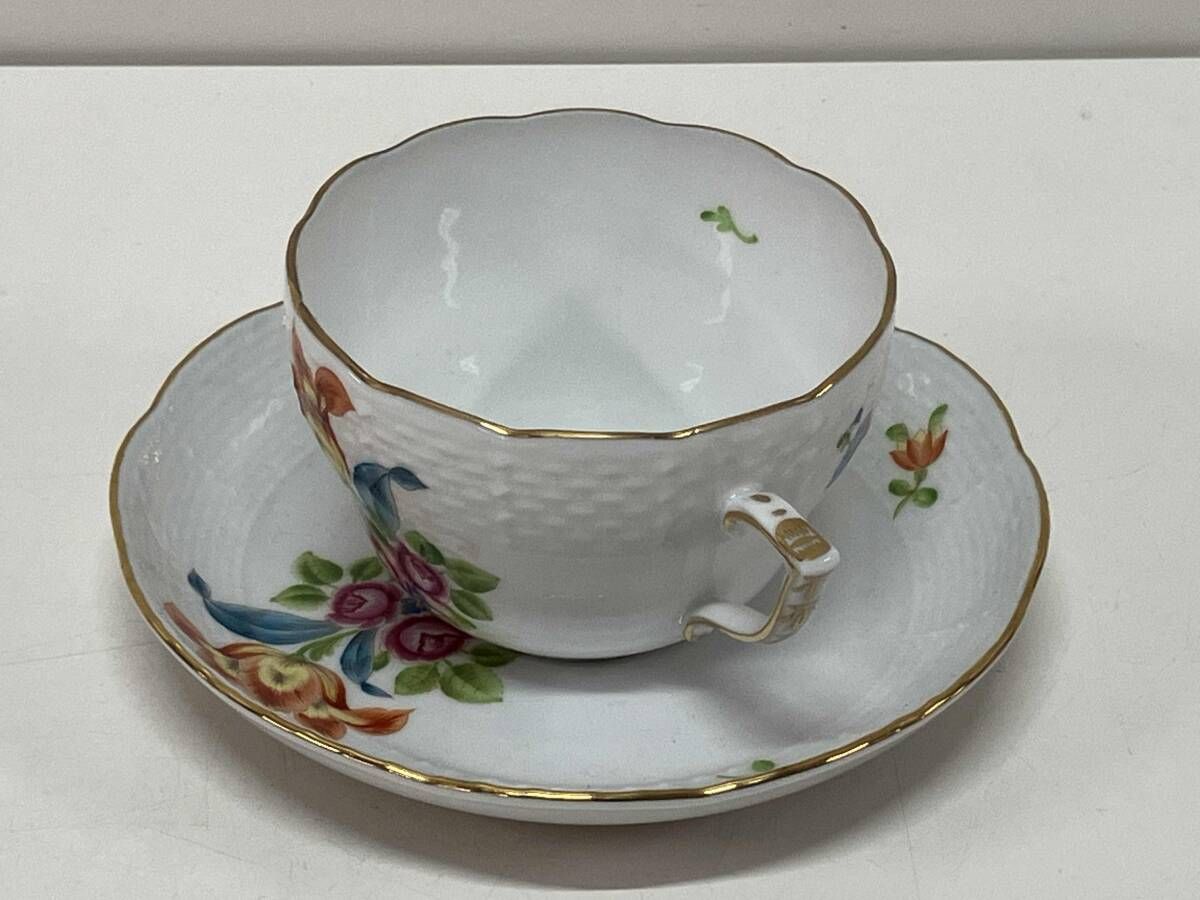 食器 HERENDHVNGARY HANDPAINTED HERENDヘレンド HVNGARYハンガリー 花絵付け カップ&ソーサー 2513