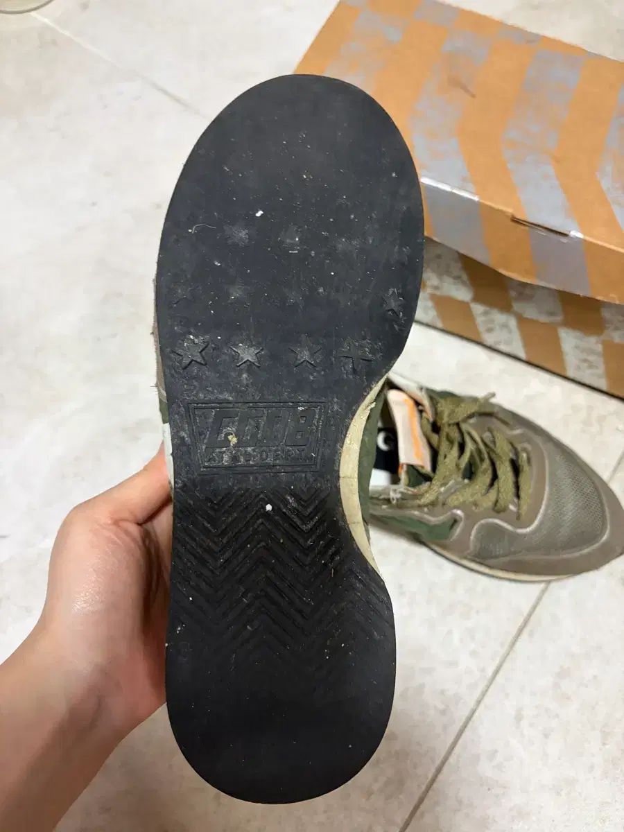 ランニングシューズ フランシー