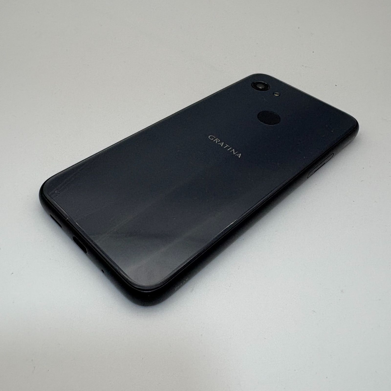 KYOCERA GRATINA KYV48 ブラック 京セラ スマートフォン 本体 スマホ