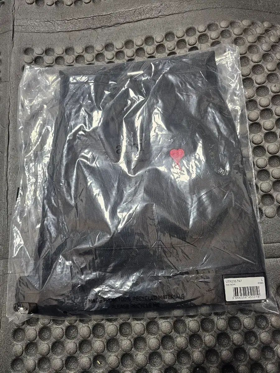 アミ スモール ハート ブラック ジョガーパンツ L