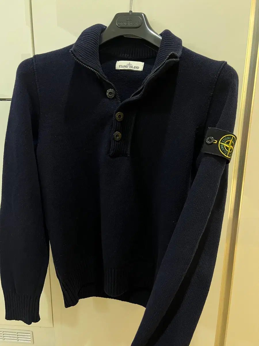 STONE ISLAND ネイビー ハーフジップセーター 95-100