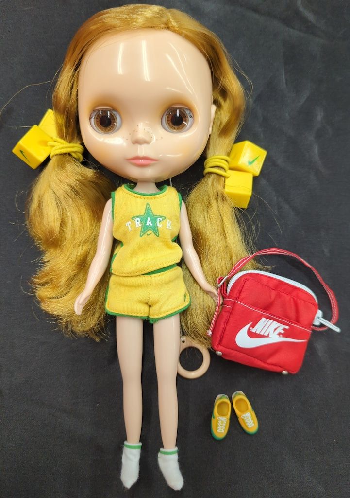 タカラ ネオブライス コートニーテズバイナイキ バッグ欠