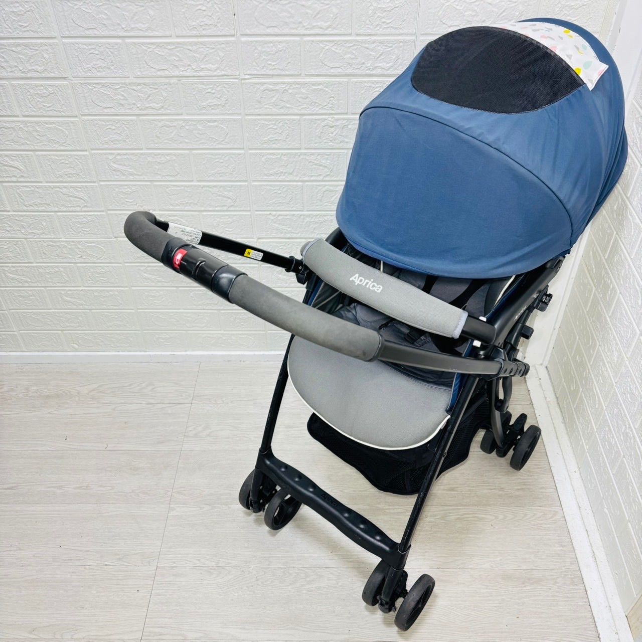 即決 美品 アップリカ カルーンエアー AB 手洗い済み ベビーカー 即決 Aprica アップリカ カルーンエアー ネイビー 手洗い済み