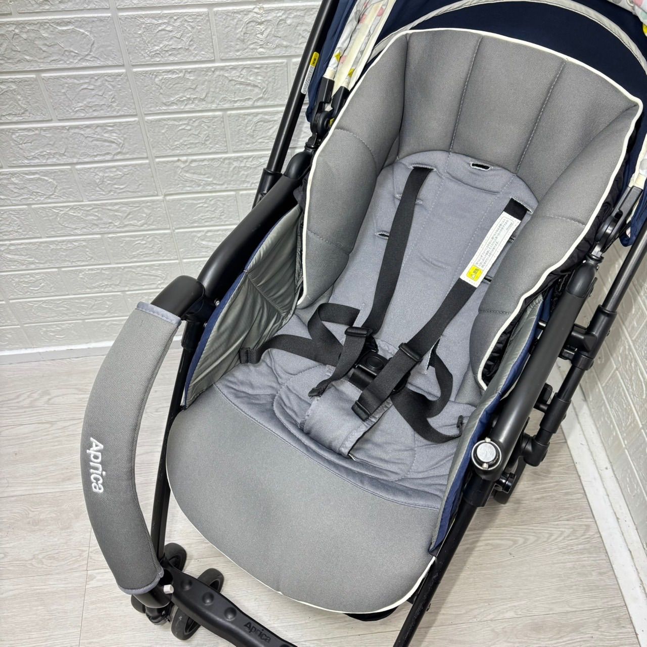 即決 Aprica アップリカ カルーンエアー ネイビー 手洗い済み