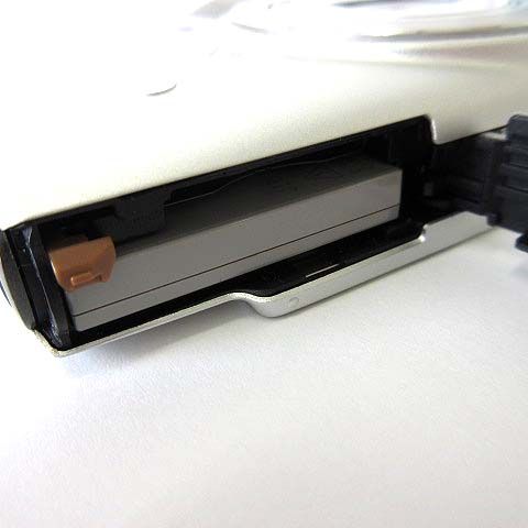  キャノン Canon イクシー IXY 620 F デジカメ コンパクト デジタルカメラ シルバー 充電器 電池 セット デジタルカメラ カメラ