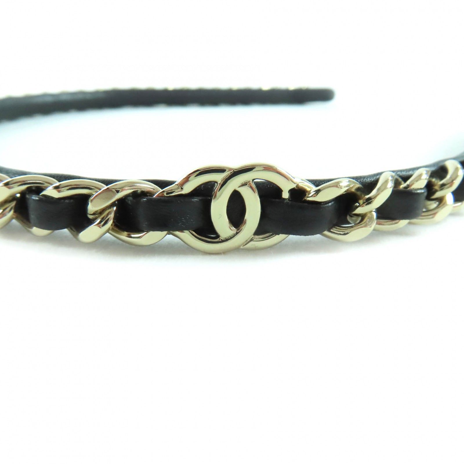  CHANEL シャネル B 22 S ココマーク金具付 チェーン装飾 レザー カチューシャ ヘアアクセサリー ブラック ゴールド イタリア製 レディース その他 ヘアアクセサリー