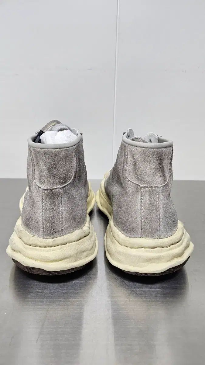 ハイトップ グレー