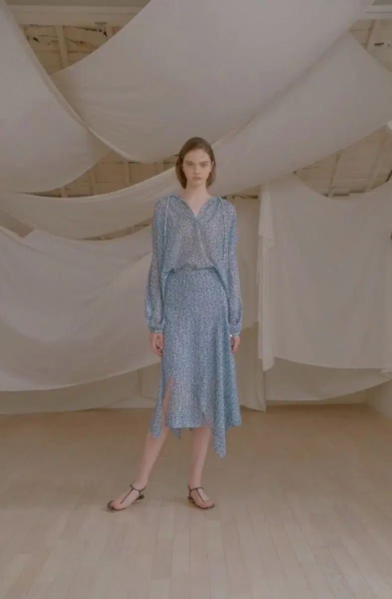 BLUMIN ミルクウェイ セットアップ ブルー S