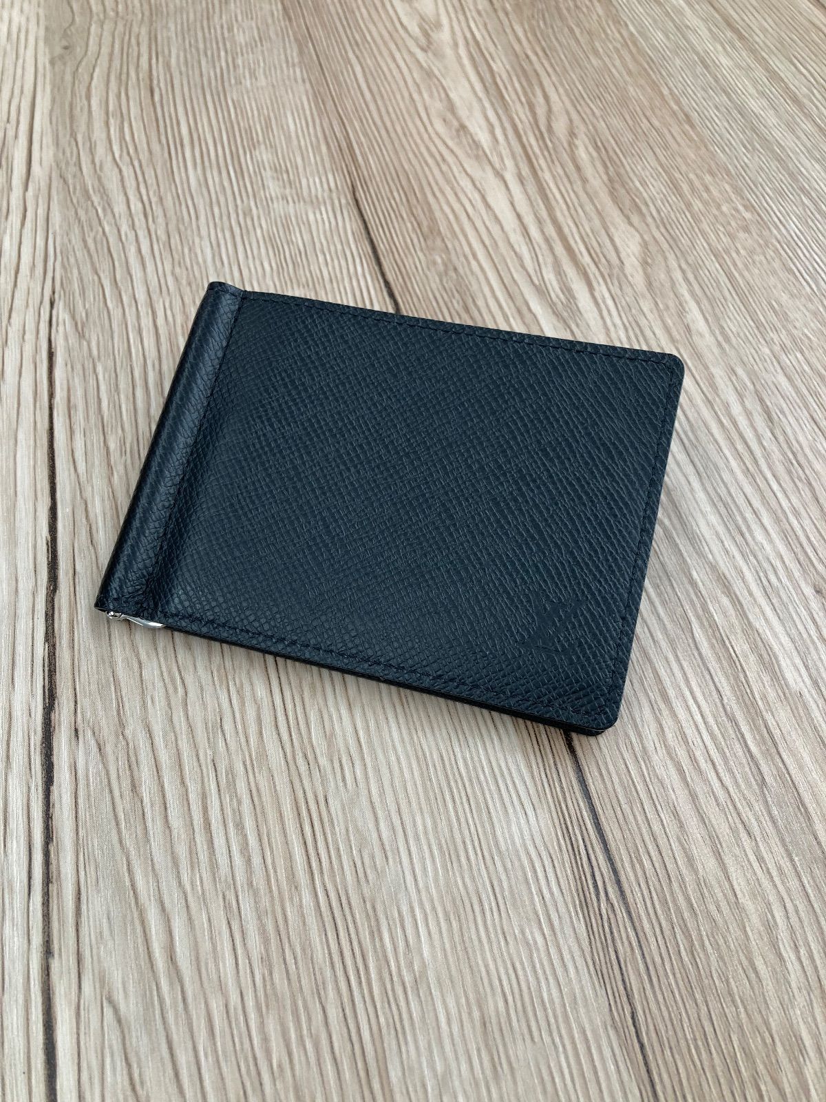 LOUIS VUITTON ルイヴィトン タイガ マネークリップ 二つ折り ブラック