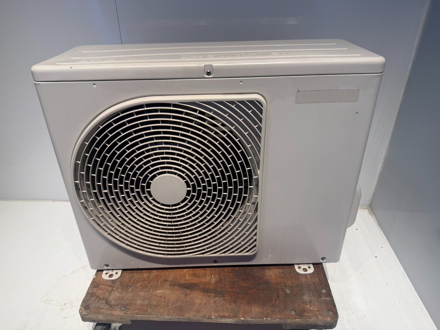 310　TOSHIBA　2020年製エアコン　6～8畳用　整備済み 310 TOSHIBA 2020年製エアコン 6～8畳用 整備済み - メルカリ