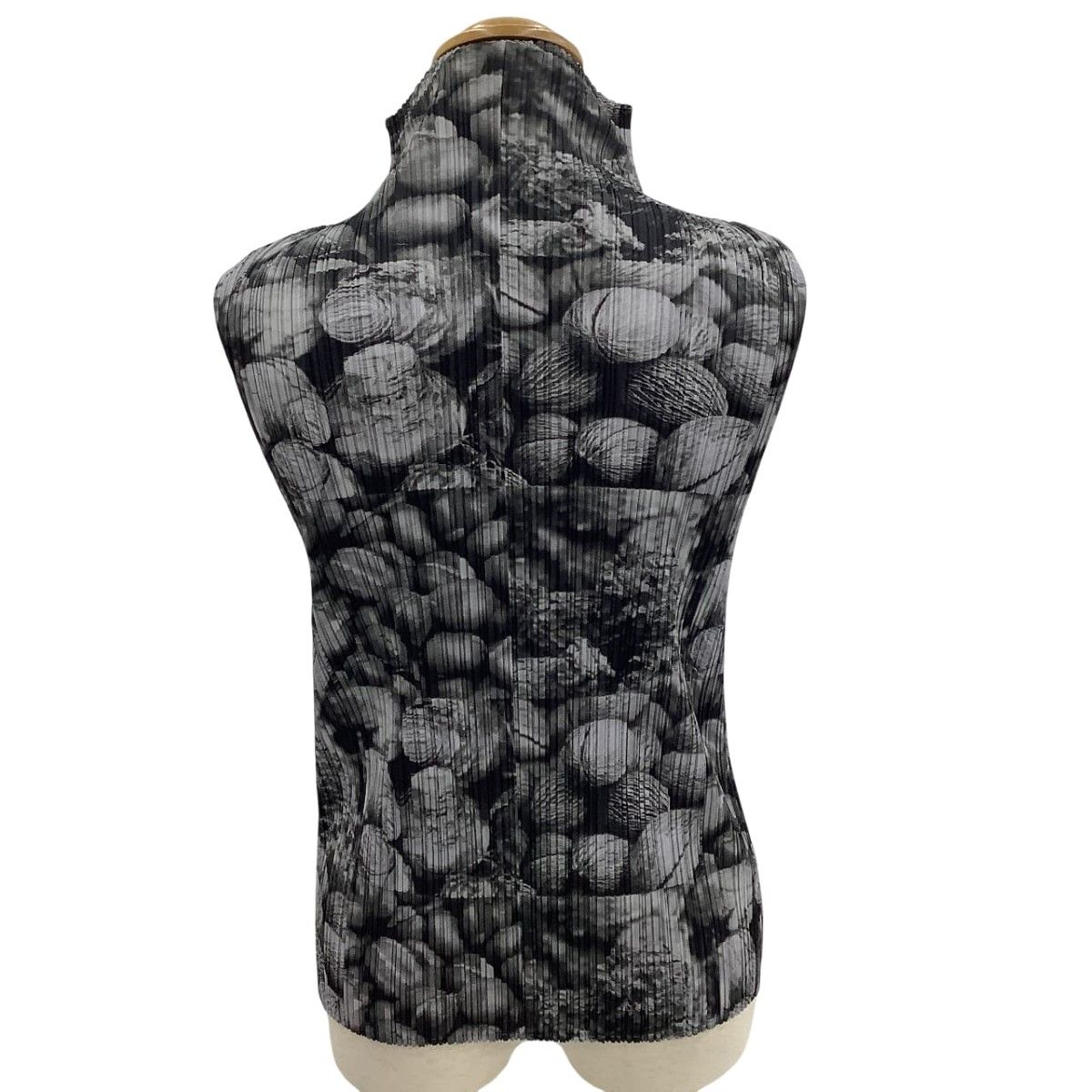 ISSEY MIYAKE イッセイミヤケ PLEATS PLEASE ノースリーブカットソー