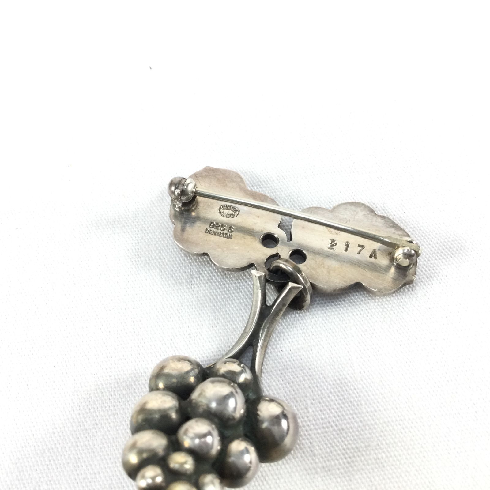 Georg Jensen ジョージ ジェンセン ムーンライトグレープ ブローチ