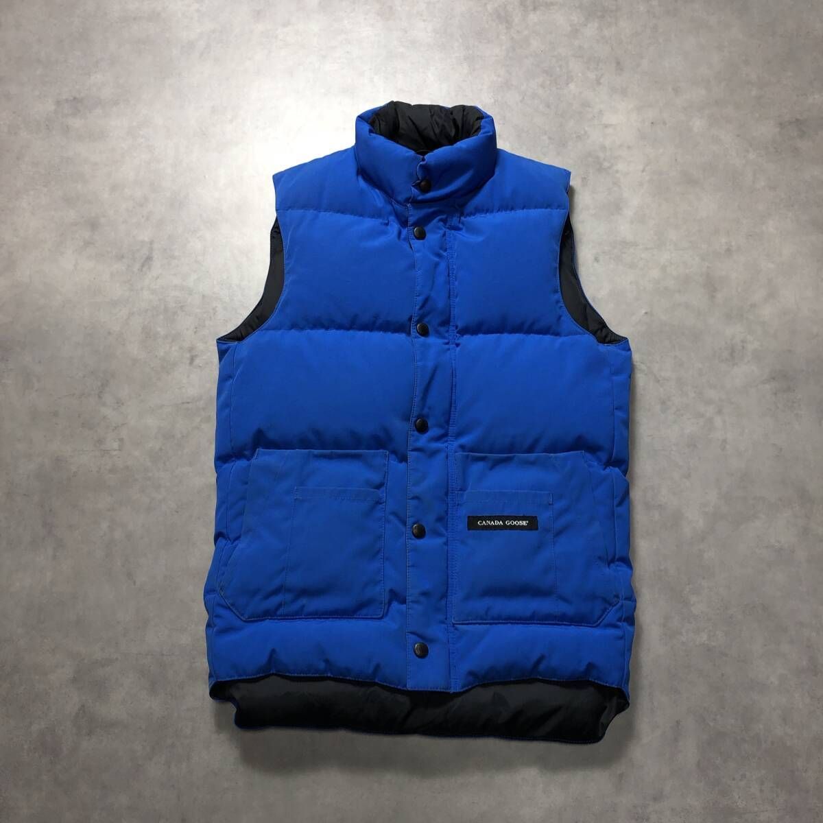 GQ4550◇CANADA GOOSE：ダウンベスト◇2XS◇ブルー系 カナダ製 68F8490