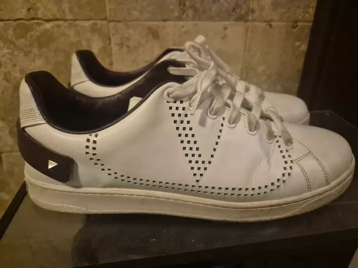 Valentino ヴァレンティノ スニーカー 260-265