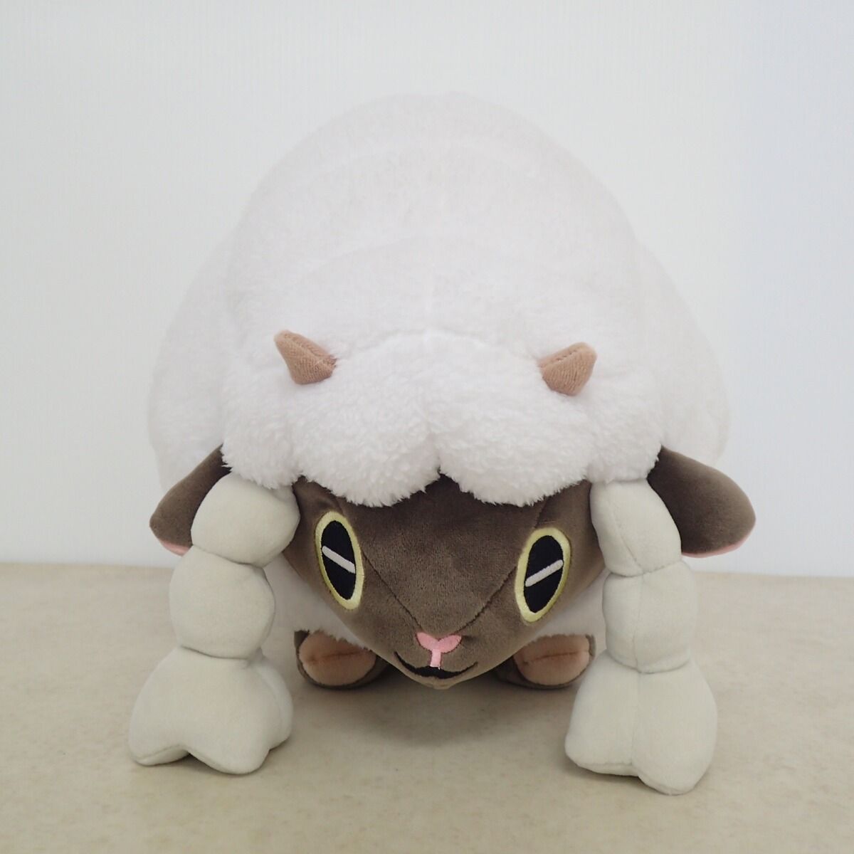 ポケセンセンター もっちりまんまるクッション ウールー 紙タグ付き