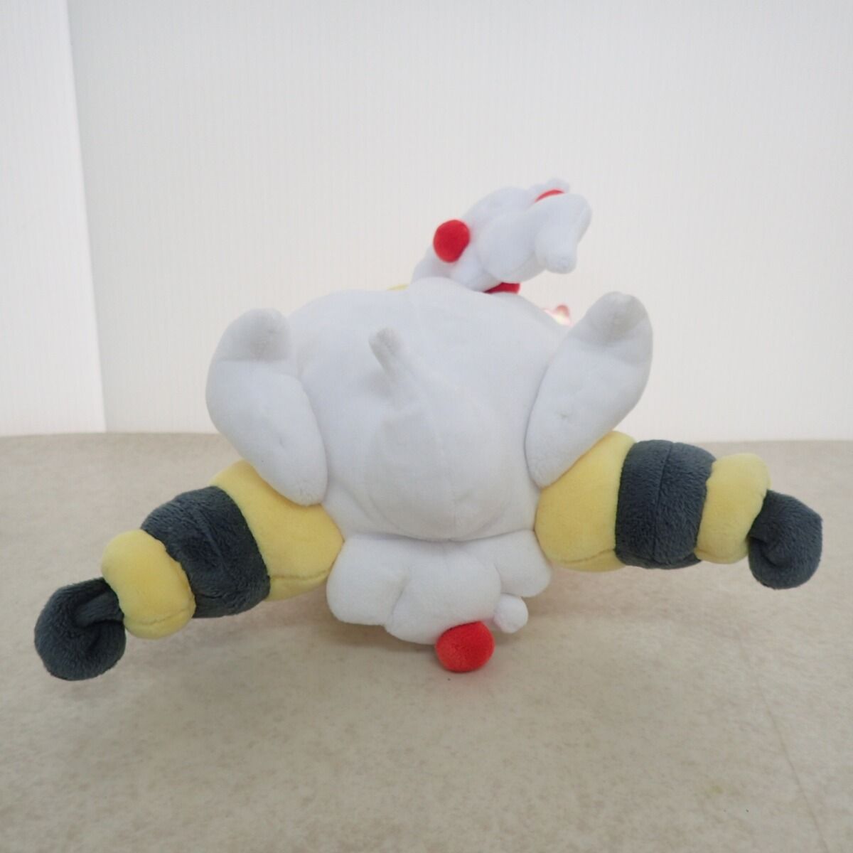 ポケモンセンター ぬいぐるみ メガデンリュウのポンチョを着た