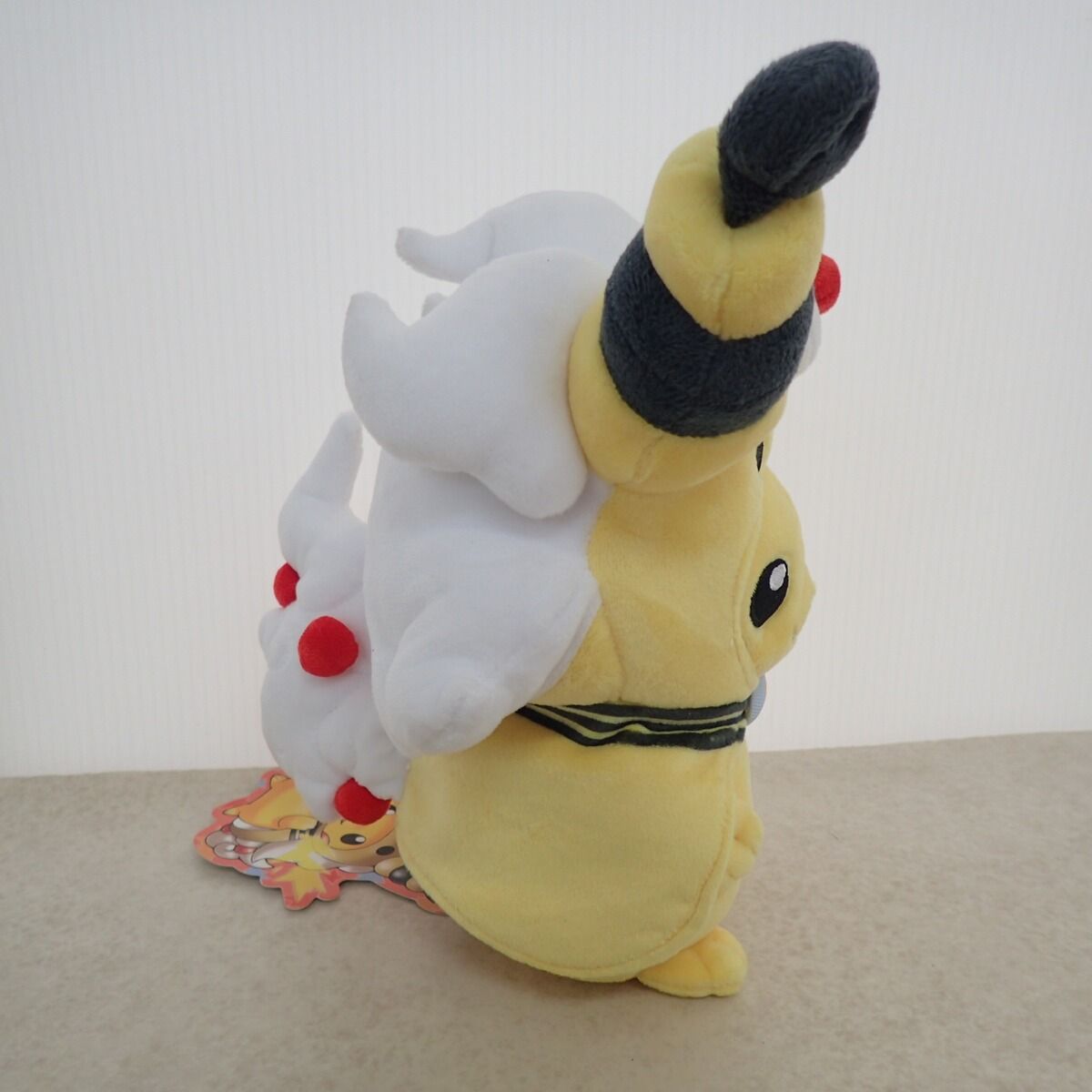 ポケモンセンター ぬいぐるみ メガデンリュウのポンチョを着た