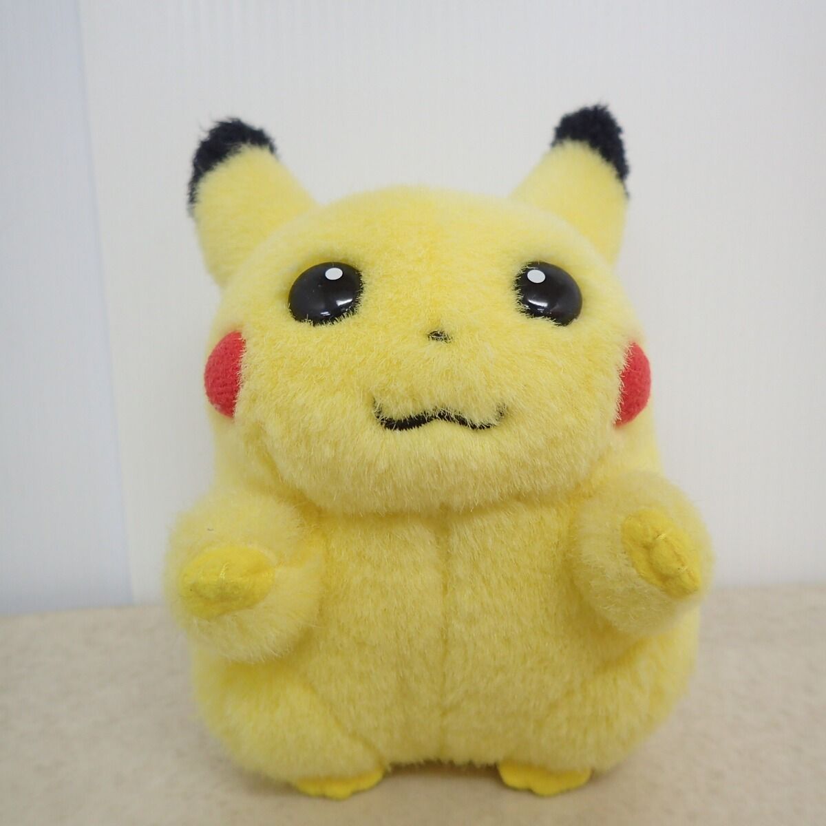 TOMY ポケモンぬいぐるみ ピカチュウ 紙タグなし - メルカリ