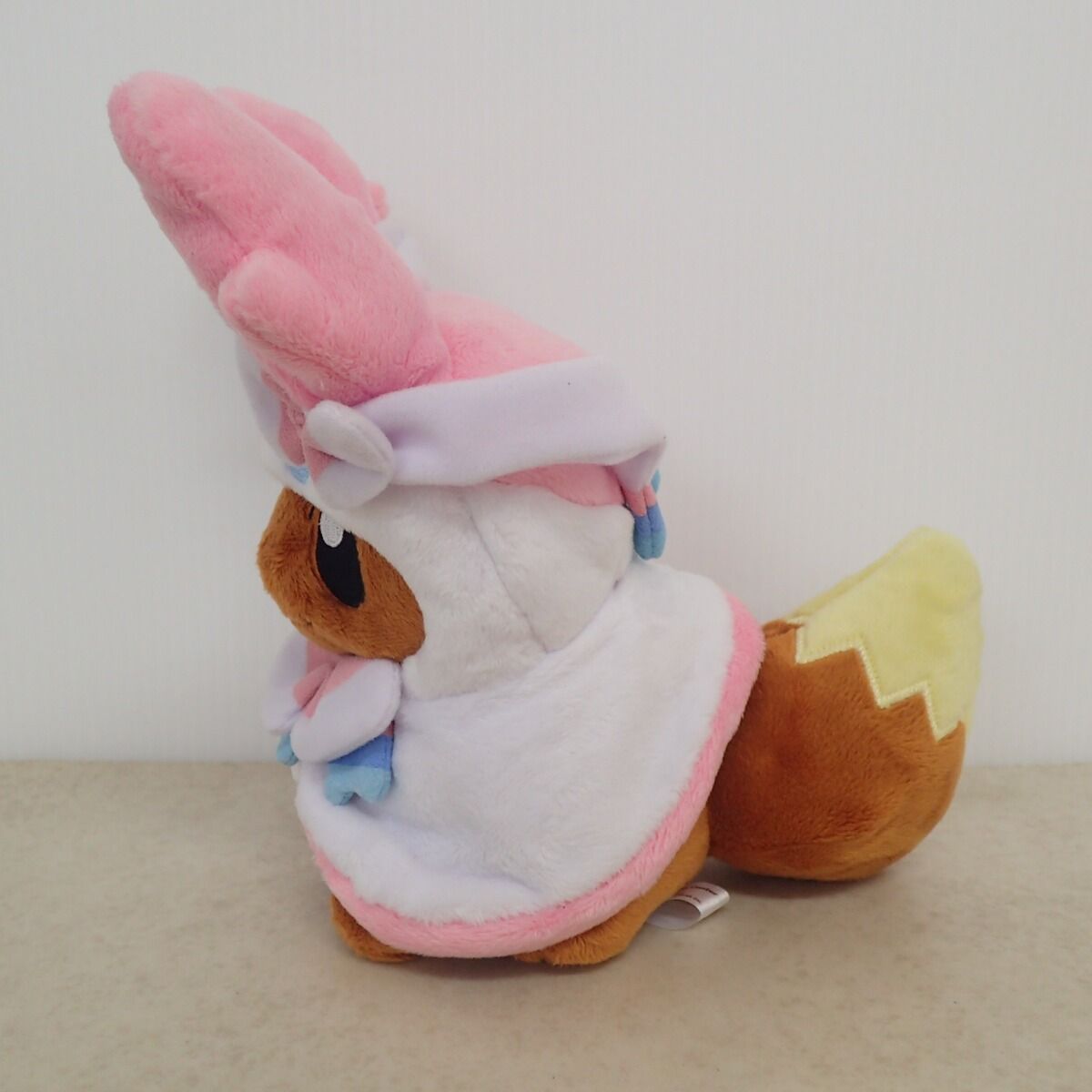 ポケモンセンターぬいぐるみ イーブイポンチョシリーズ ニンフィア 紙