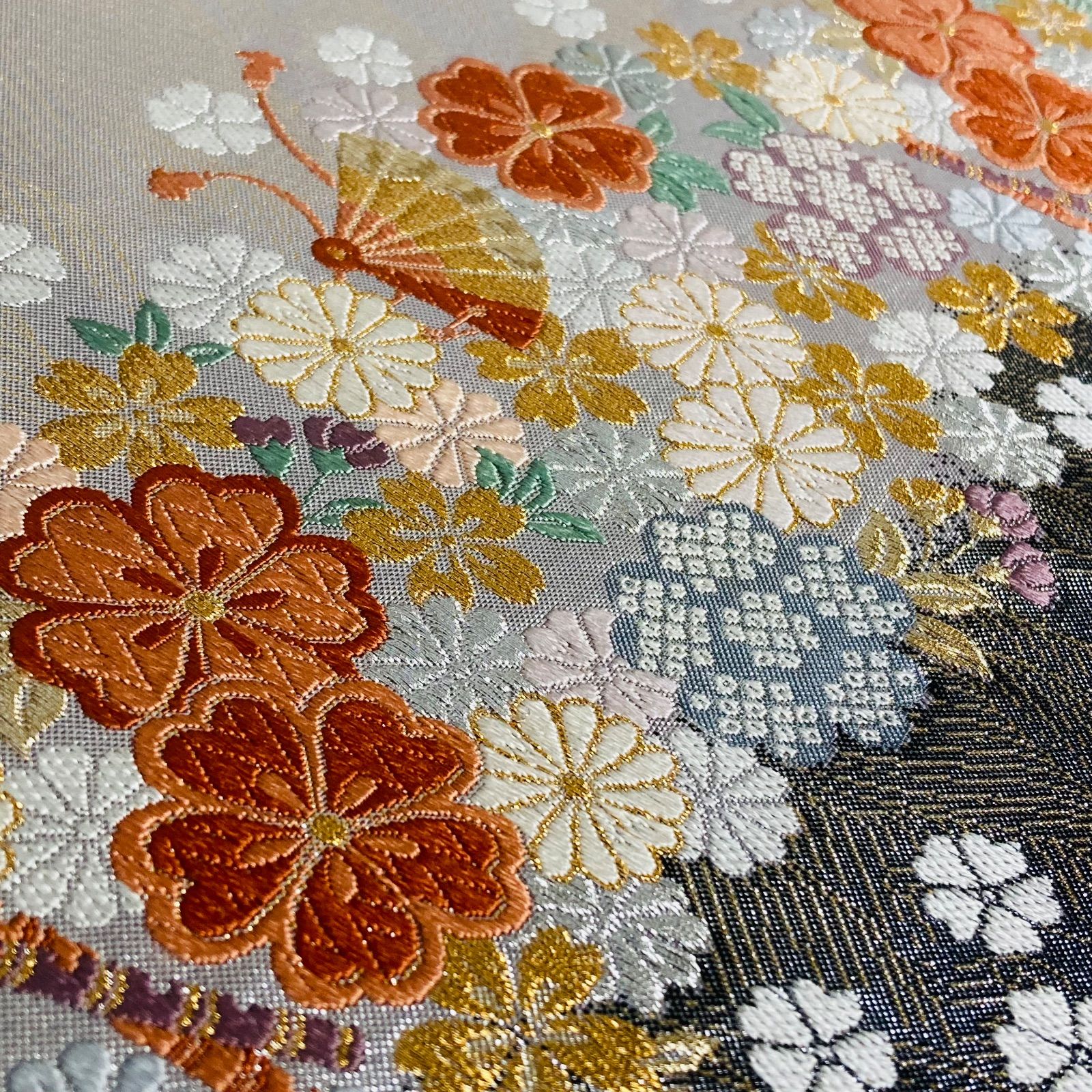 正絹 六通袋帯【花々 縦縞 刺繍】 着物と帯オレンジ y253□お仕立て上がり/