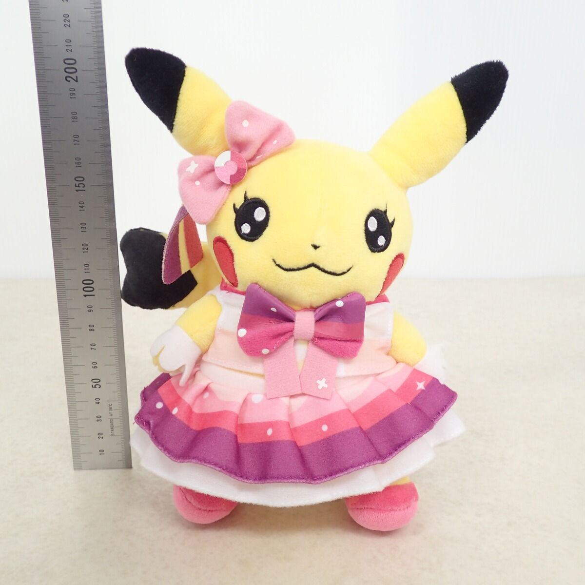 ポケモンセンター　アイドルピカチュウ　ぬいぐるみ　ピンク タグ付 アイドルピカチュウぬいぐるみ ポケモンセンター限定