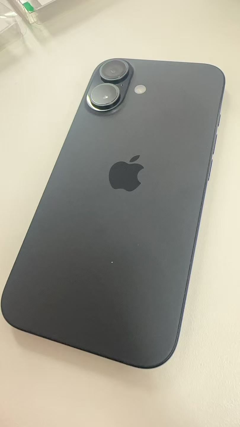 iphone 16 128 ソフトバンク版SIMフリー k 62