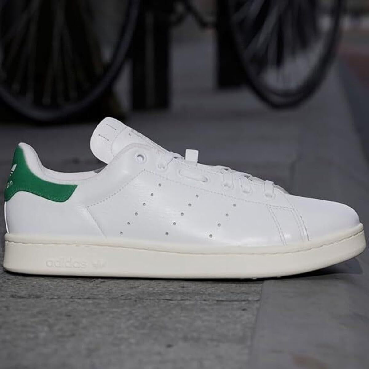 アディダス] ベロスタンスミス VELOSTAN SMITH クラウドホワイト