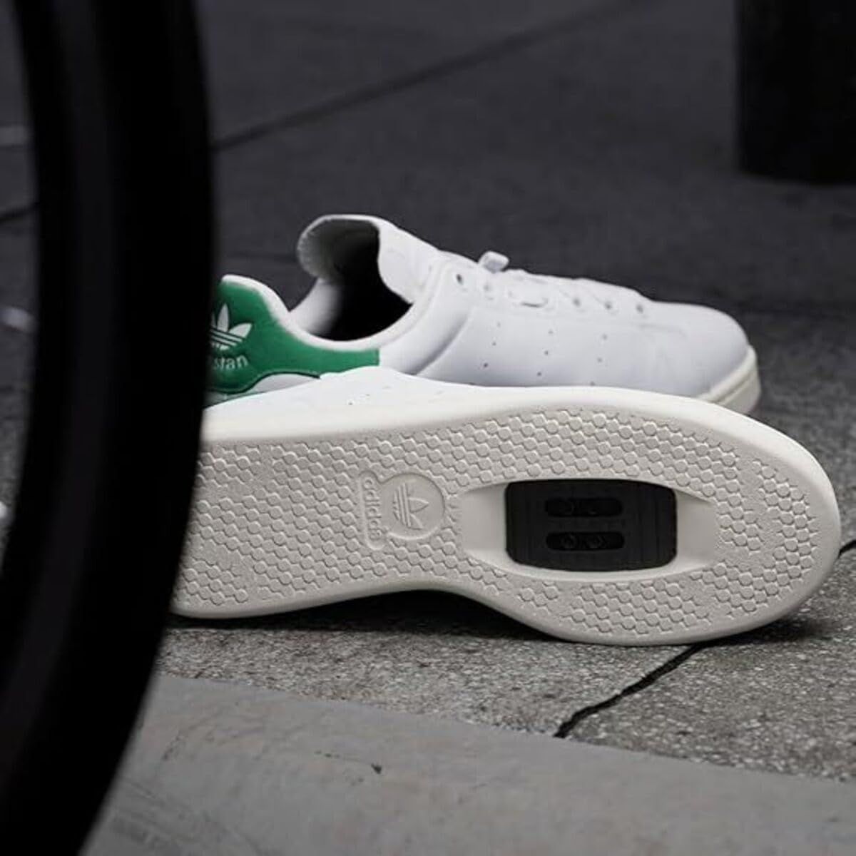 アディダス] ベロスタンスミス VELOSTAN SMITH クラウドホワイト