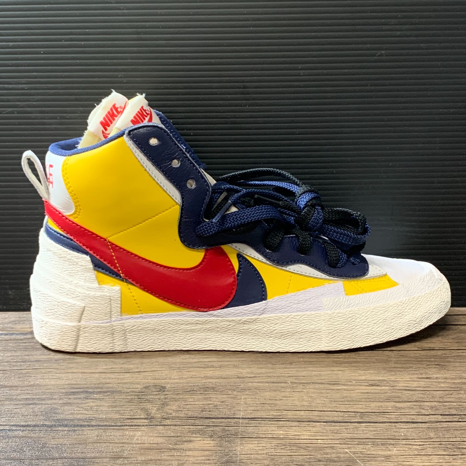 むつ80-01-0108 併売 ♥ sacai × Nike Blazer Mid Varsity Maize|Varsity Red 29.0 cm