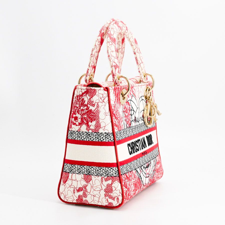 Dior ディオール　ロゴパターン ハンドバッグ 赤/クリーム DIOR】おとぎ話の世界をモチーフにした「ディオールアムール