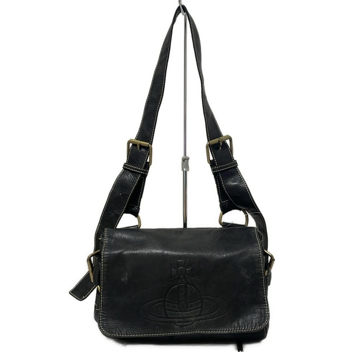 VivienneWestwood ACCESSORIES ヴィヴィアンウエストウッドアクセサリーズ ショルダーバッグ - 黒 型押し加工|オーブ|斜めがけ レザー