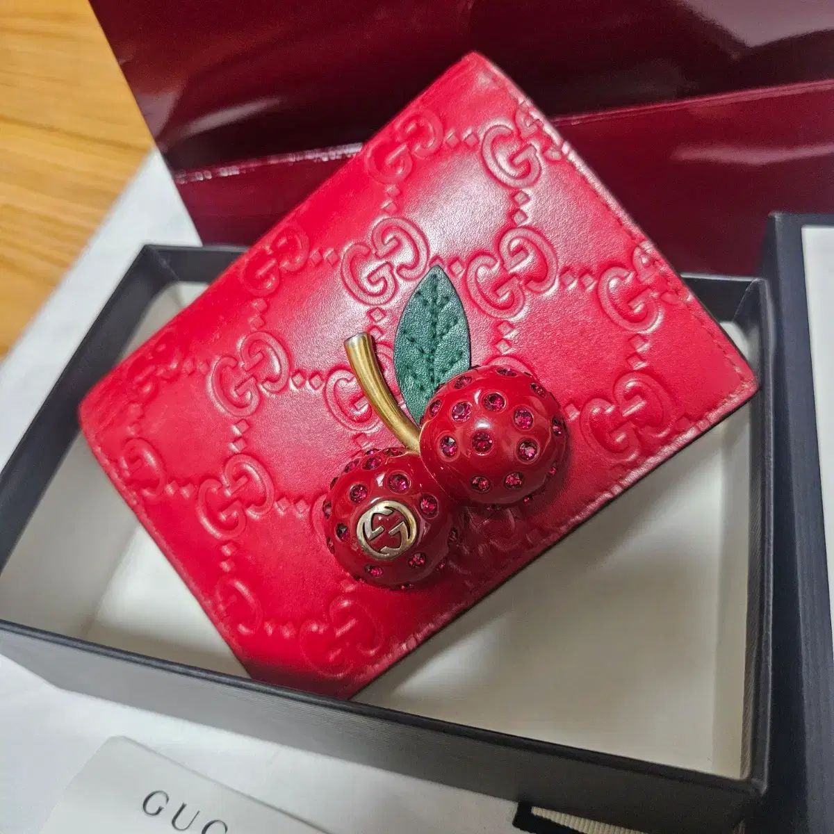グッチ GG さくらんぼ 二つ折り財布 レッド