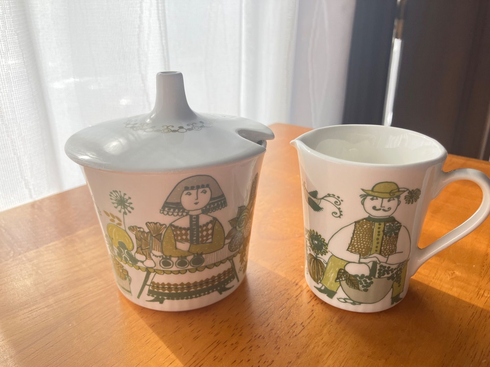 北欧　希少　Figgjo Fiint Market 　フィッギオ　マーケットシリーズ　シュガーポット＆ミルクピッチャーセット