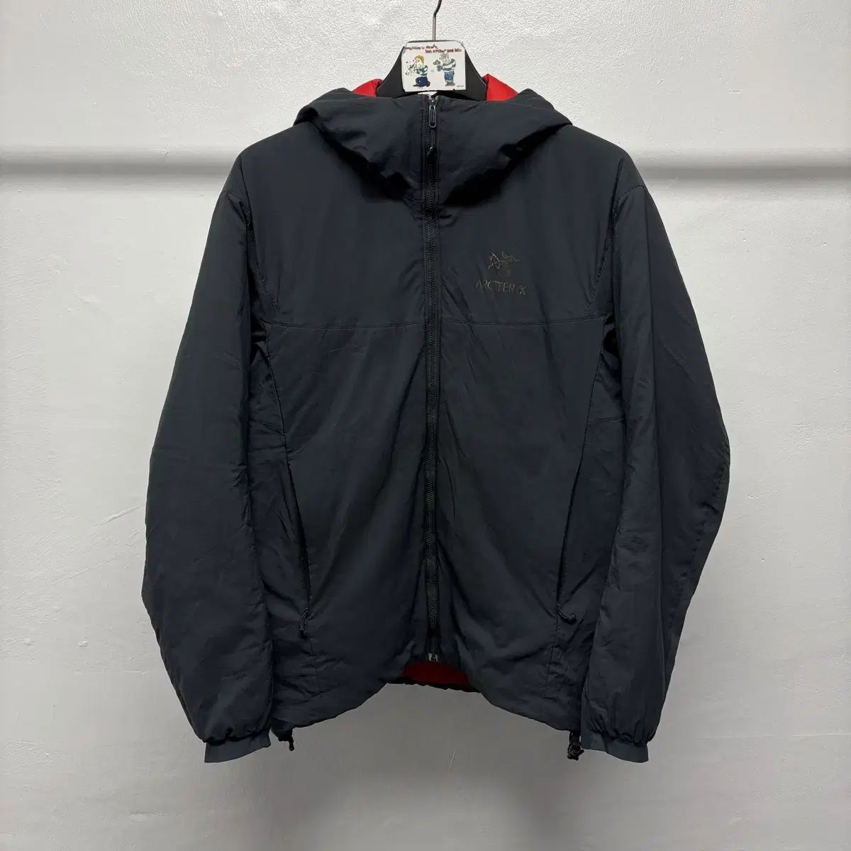 旧モデル ARC TERYX アークテリクス Atom AR フーディー ネイビー