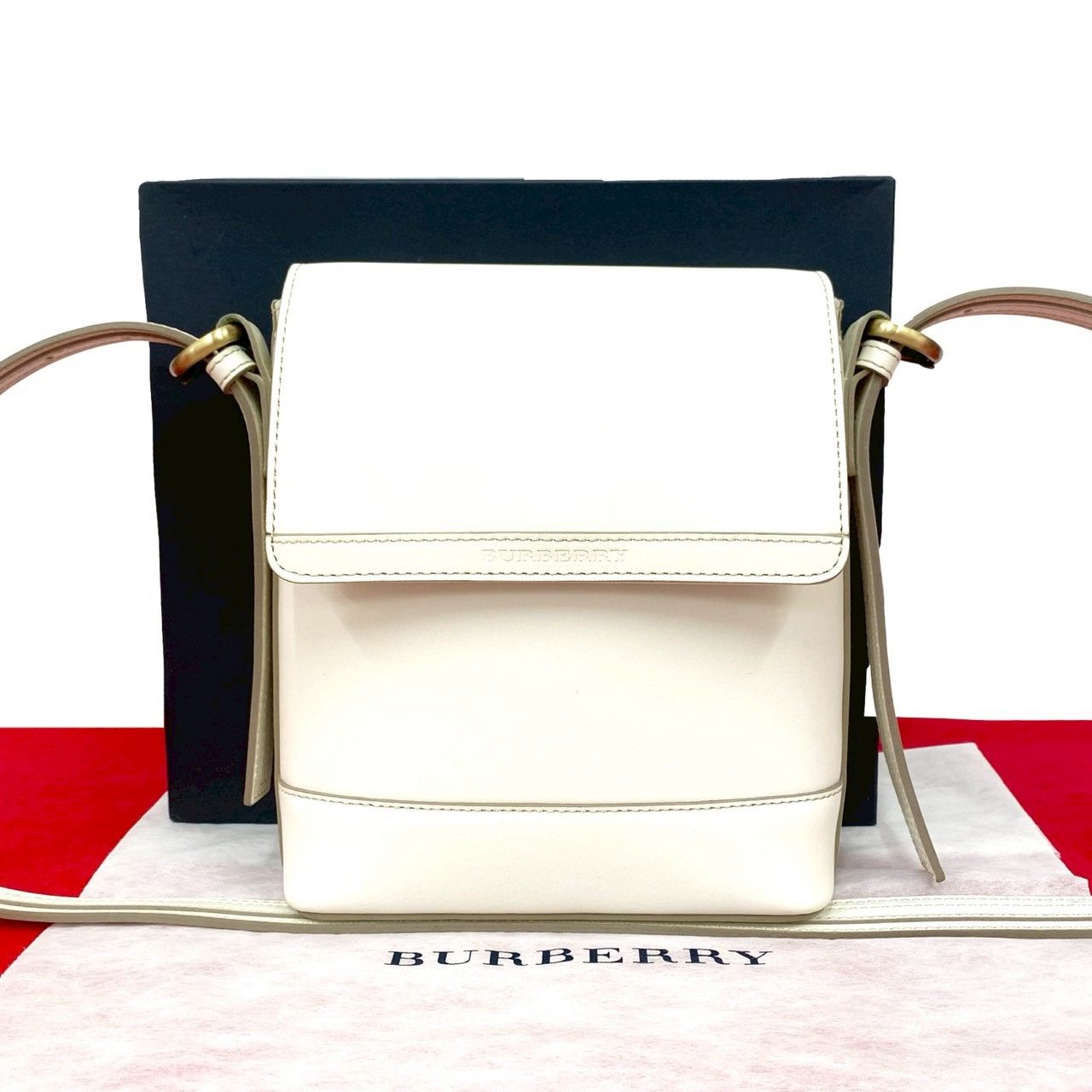 ♥保管品 品 保存 バーバリー ロゴ 刻印 レザー 本革 ショルダーバッグ ポシェット ホワイト 白 98745